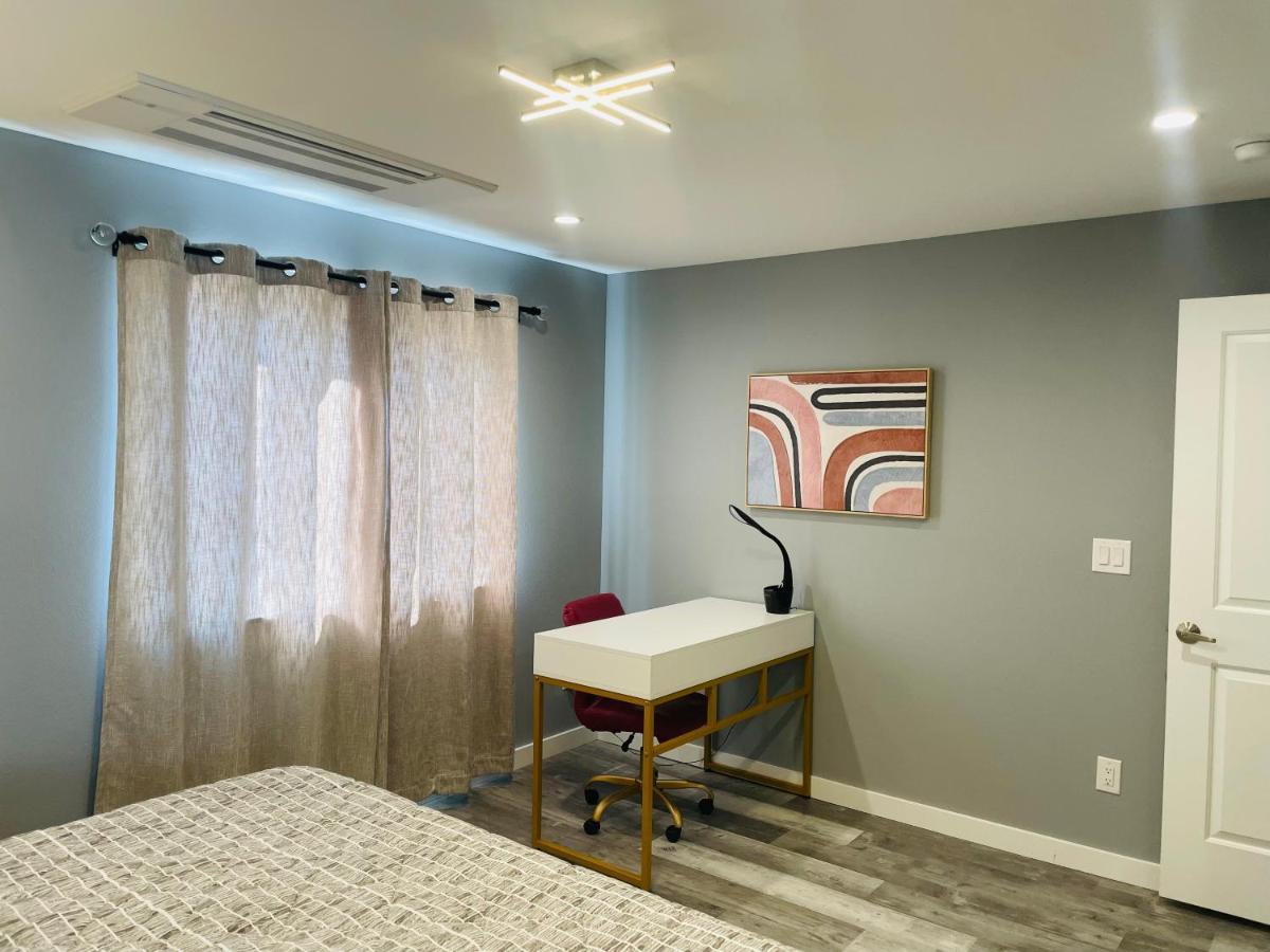 Green Lake 1St Line Home A With Central Air Conditioners Seattle Esterno foto